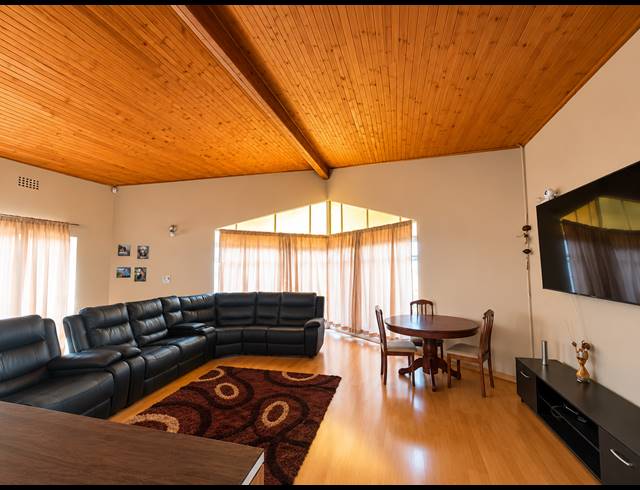 3 BEDROOM HOUSE FOR SALE IN ARCON PARK